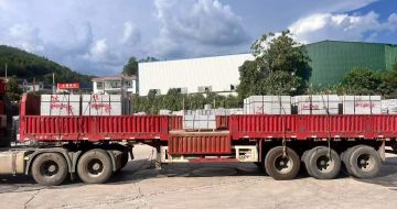 海口 芝麻灰花岗岩地铺石出货日常