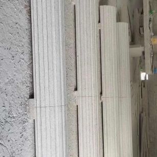 海口 花岗岩厂家带你看白麻花岗岩门楼大柱柱皮