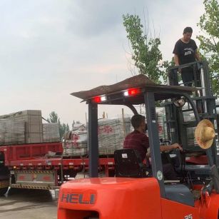 海口 黄金麻冰裂纹，地铺石装车