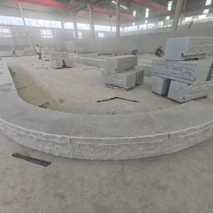 海口 芝麻白异形坐凳，自然面光面弧形加工