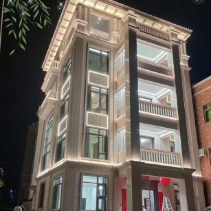 海口 芝麻白花岗岩别墅外墙夜间效果