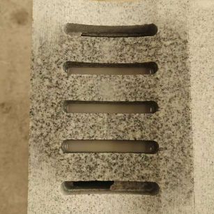 海口 芝麻白拉丝面花岗岩U型开槽排水槽