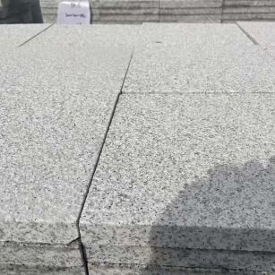 海口 白麻花岗岩石材推荐 荔枝面地铺石