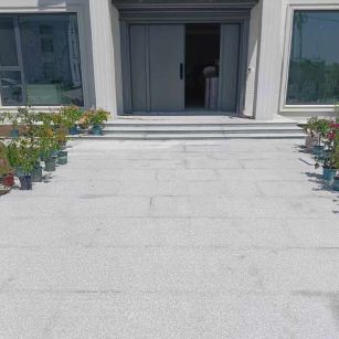 海口 芝麻白花岗岩地铺石地面铺装