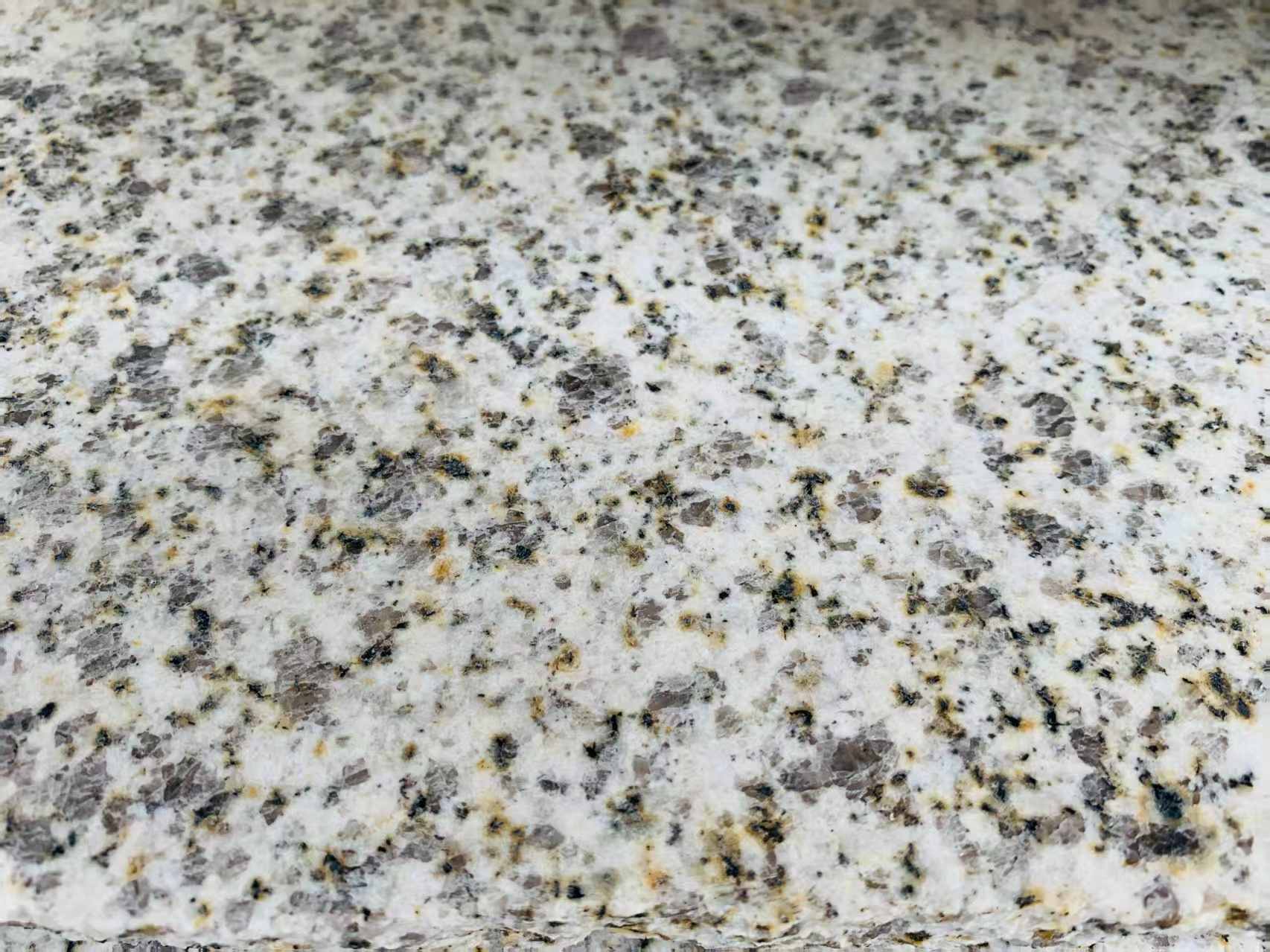 海口 黄金麻花岗岩石材浅黄光面