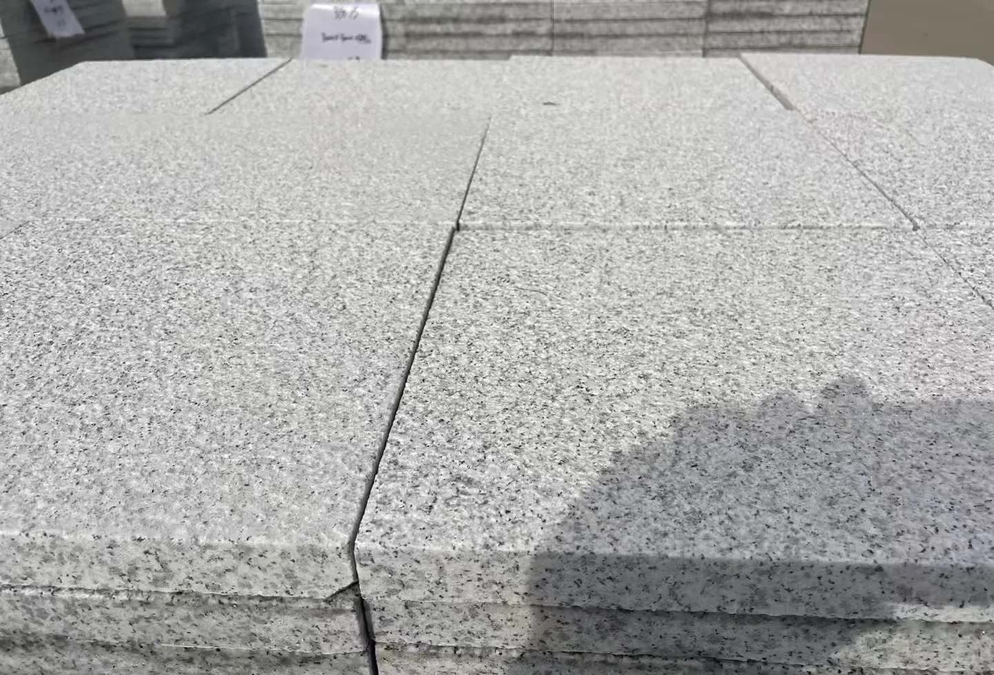 海口 白麻花岗岩石材推荐 荔枝面地铺石