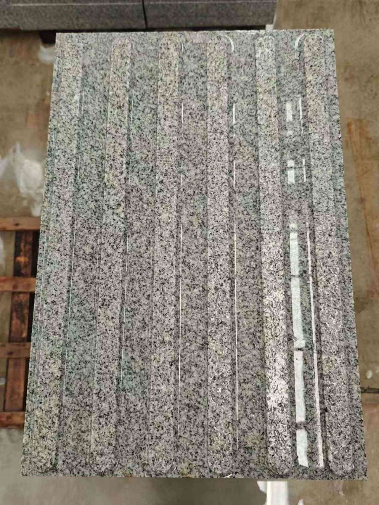 海口 芝麻白花岗岩荔枝面雕刻盲道，盲条