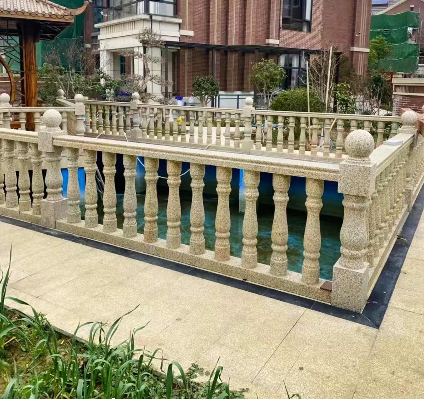 海口黄金麻花岗岩石材栏杆，扶手，将军柱，花瓶柱