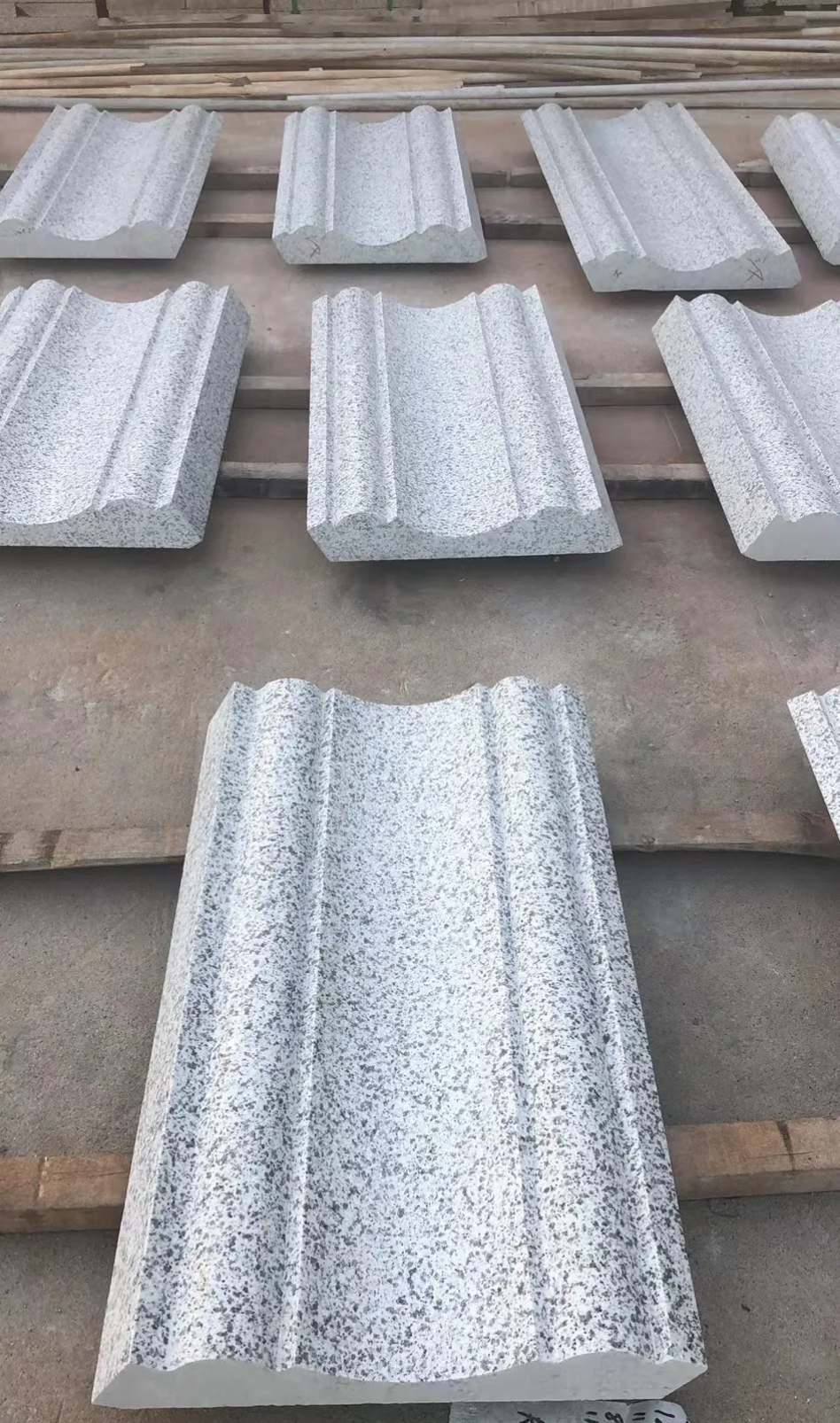 海口 白麻花岗岩光面别墅线条