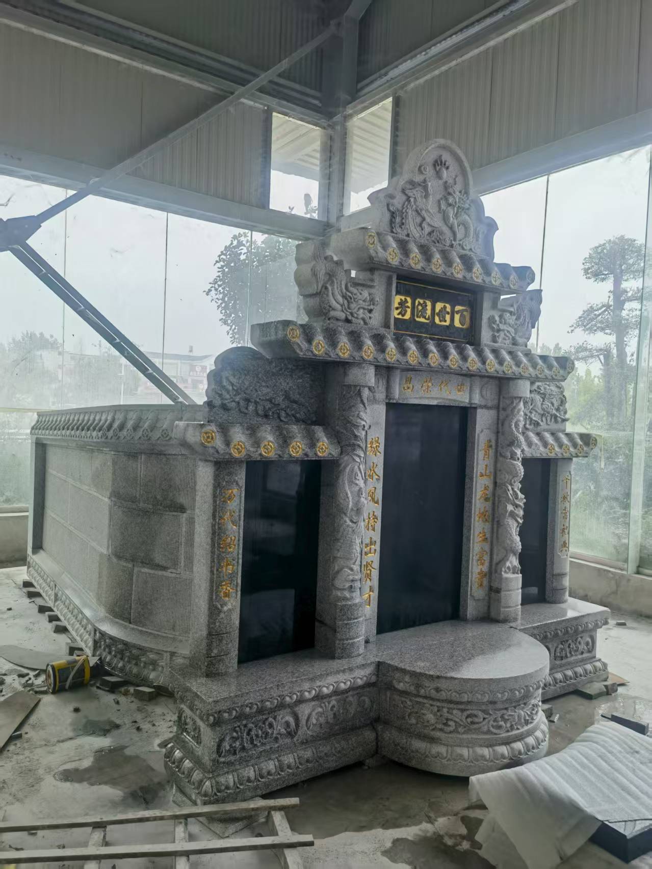 海口 芝麻白墓碑效果展示图